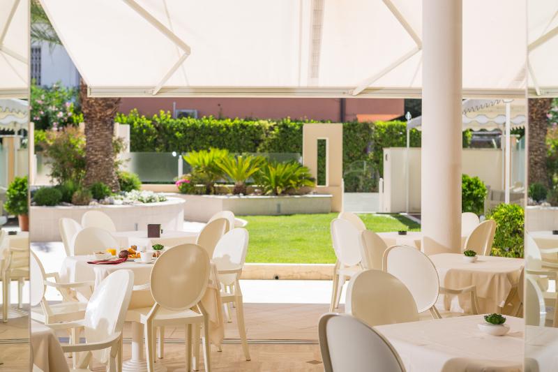 فندق Luna Riccione E Aqua Spa Only Adults +12