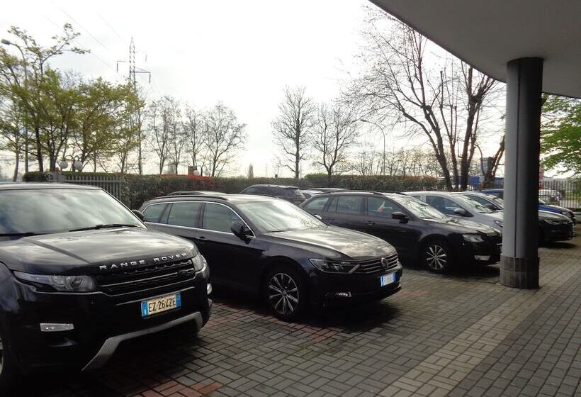 בית מלון כפרי Ferretti Majestichouse