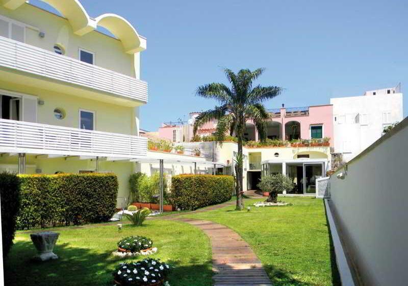 Marina 10 Design Hotel & Spa