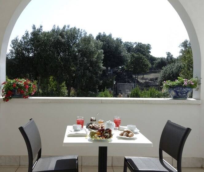 호텔 Masseria Chiancone Torricella