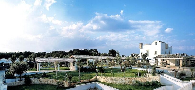 호텔 Masseria Chiancone Torricella