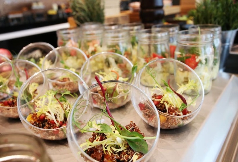 Metropolitan Hotel Dubai