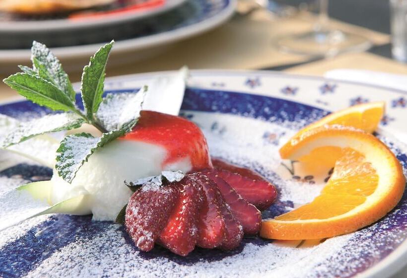 فندق Monsignor Della Casa Country Resort & Spa