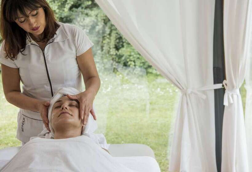 فندق Monsignor Della Casa Country Resort & Spa