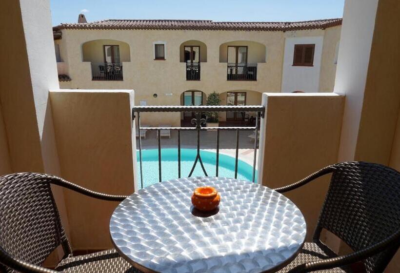 Отель Monti Di Mola