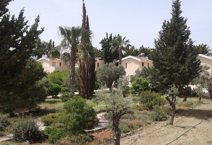 Natura Beach Hotel And Villas