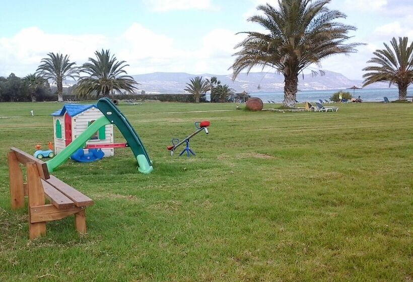 Natura Beach Hotel And Villas