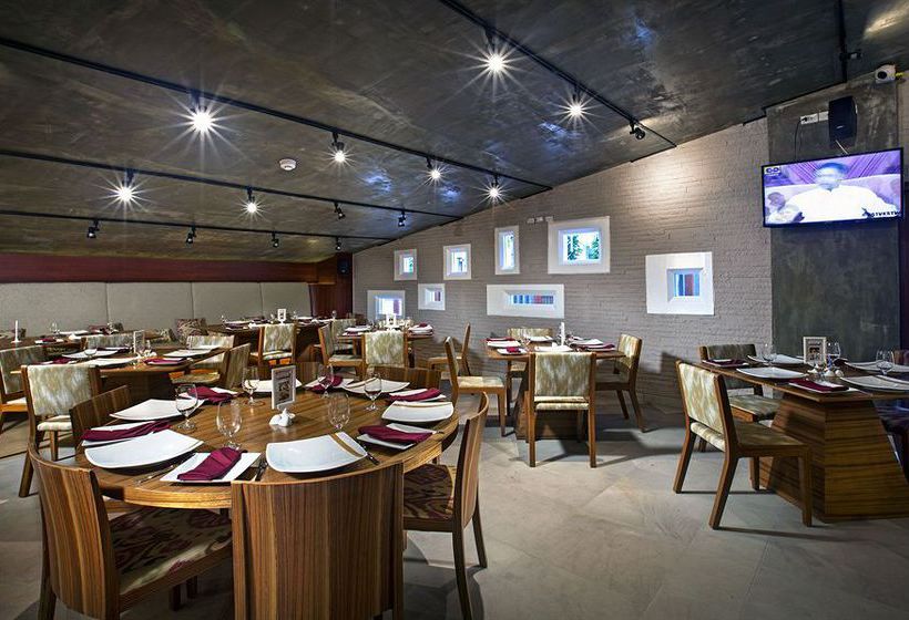 فندق Omni Tower Sukhumvit Nana By Compass Hospitality