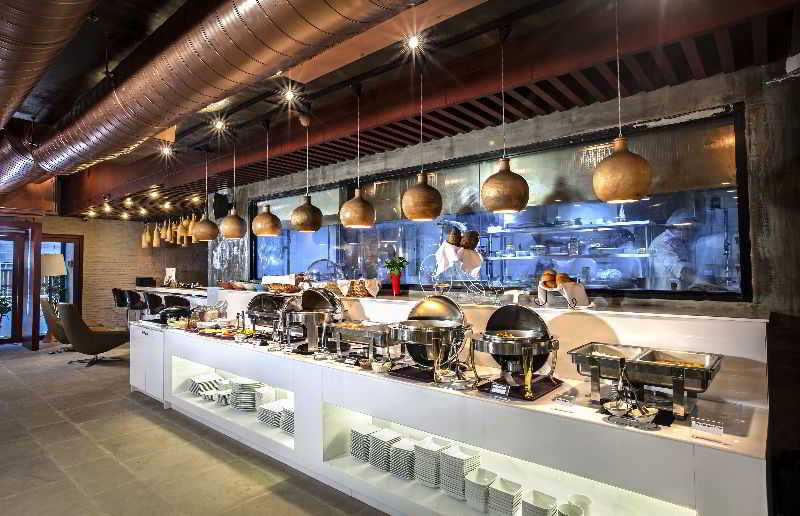 فندق Omni Tower Sukhumvit Nana By Compass Hospitality