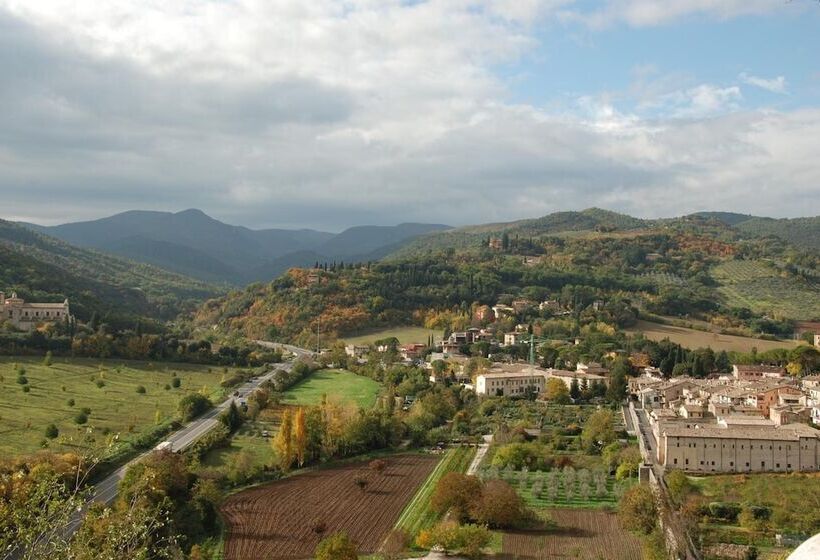 هتل Palazzo Leti Residenza D'epoca