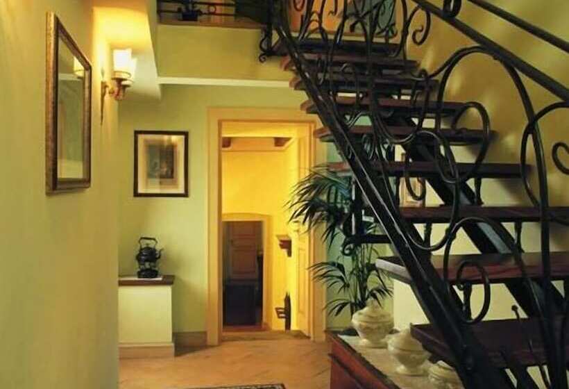 هتل Palazzo Leti Residenza D'epoca