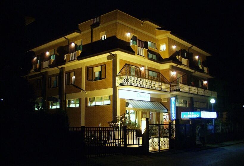 בית מלון כפרי Paradiso