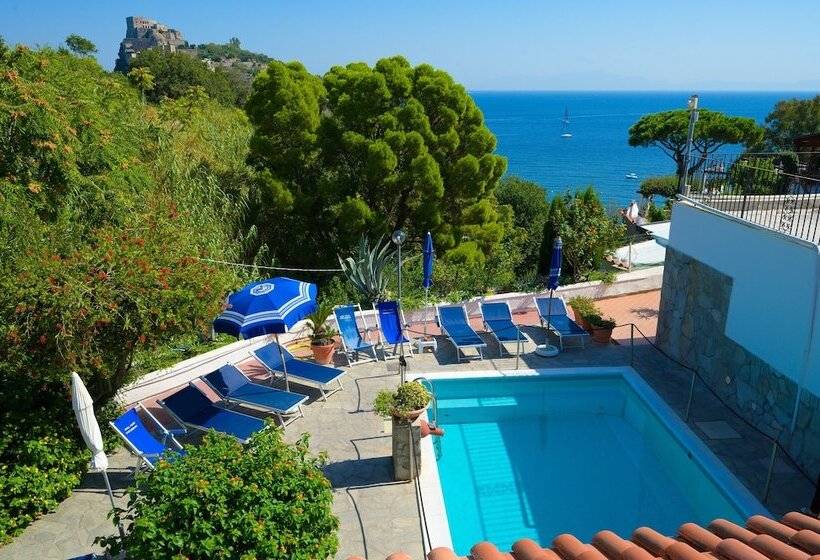 فندق Parco Cartaromana