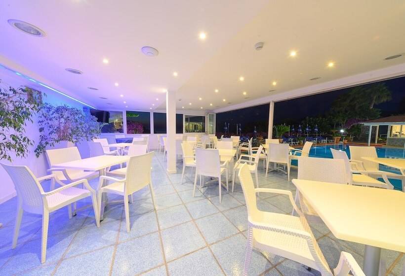 فندق Parco Cartaromana