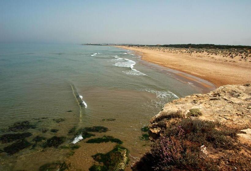 בית מלון כפרי Parco Della Rocca