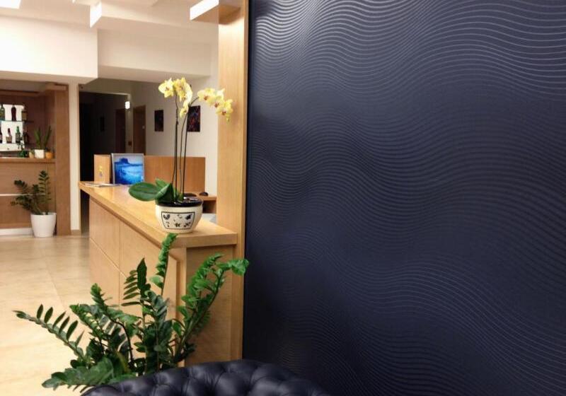 בית מלון כפרי Parco Della Rocca