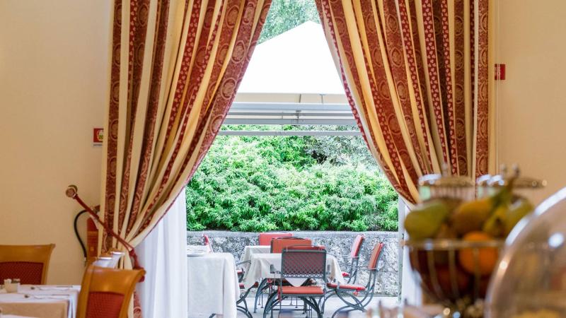 Phi Hotel Astoria