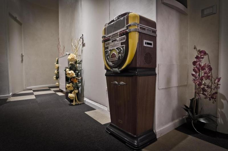 Отель Pollon Inn Sanremo