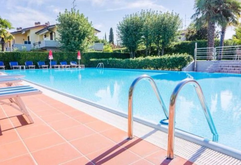 Отель Porto Azzurro