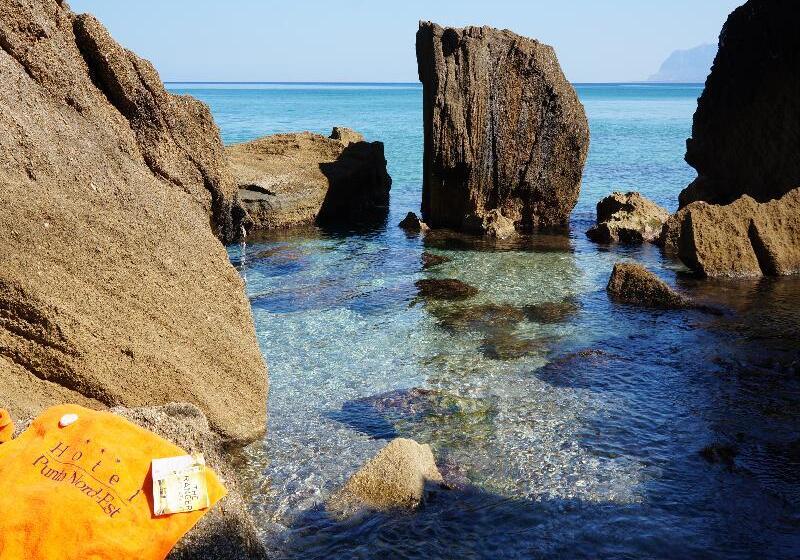 호텔 Punta Nord Est