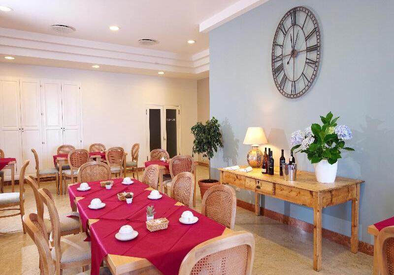 호텔 Punta Nord Est