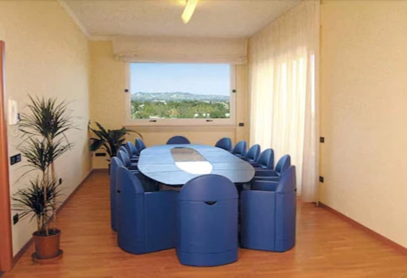 בית מלון כפרי Recina