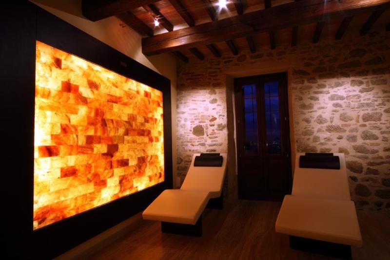 Отель Relais La Corte Di Bettona