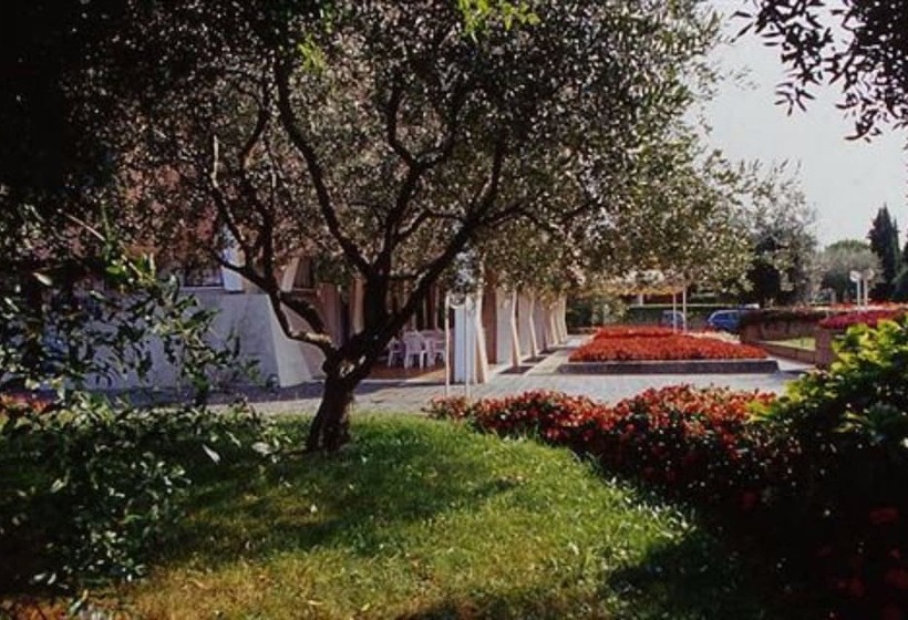 Отель Residence Holiday