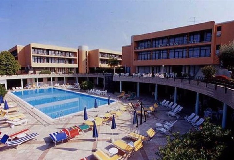 Отель Residence Holiday