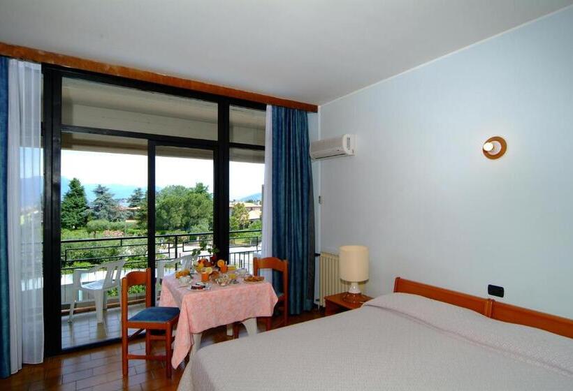 Отель Residence Holiday