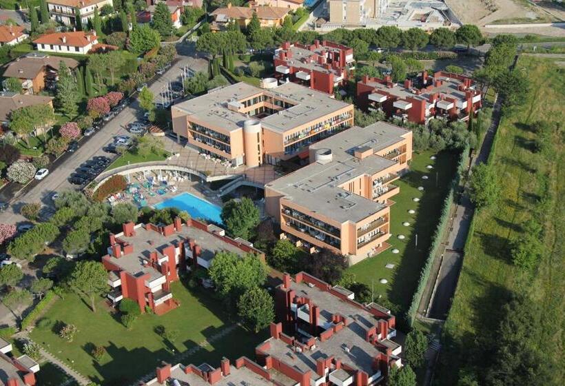 Отель Residence Holiday