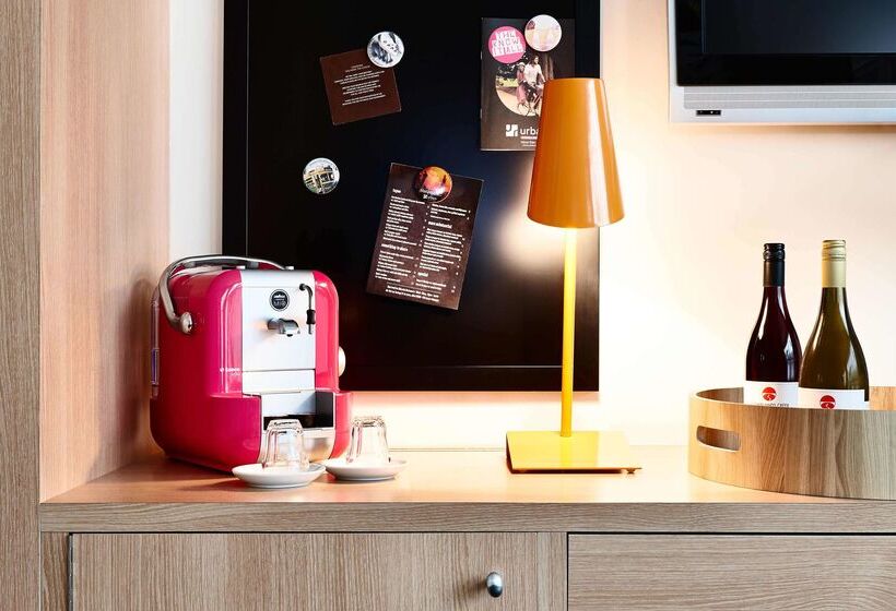 Saint Kilda Beach Hotel   Formerly Rydges St Kilda