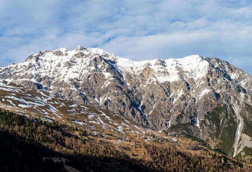 هتل San Carlo, Tra Bormio E Livigno