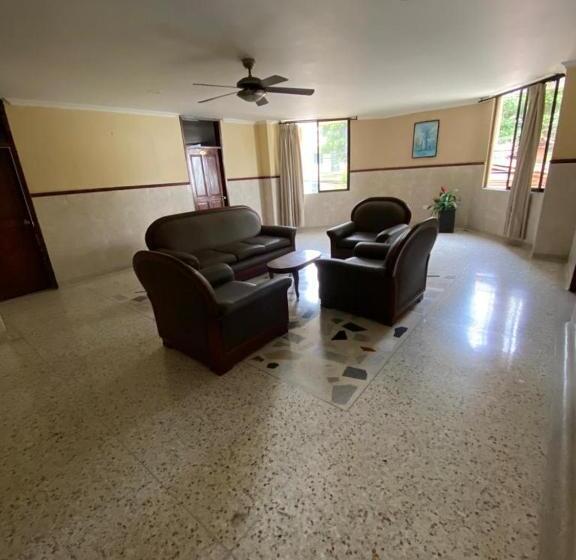 هتل Sanfrancisco De Asis