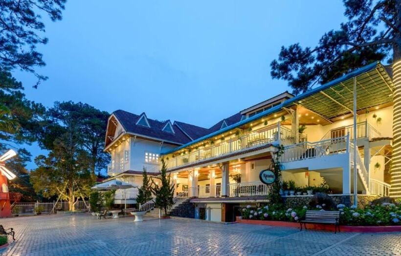 هتل Mercure Dalat Resort