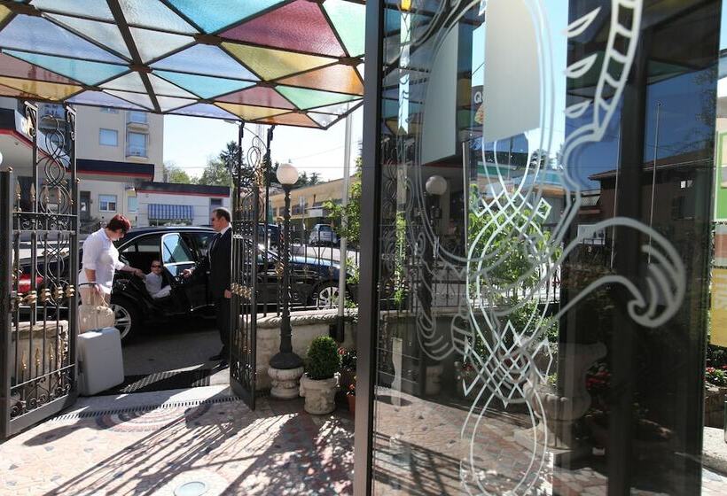 هتل Ungheria Varese 1946