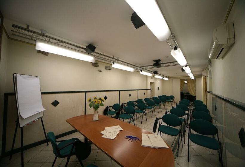 هتل Ungheria Varese 1946