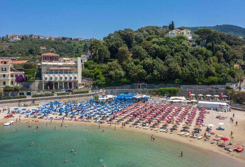 هتل Venere Azzurra