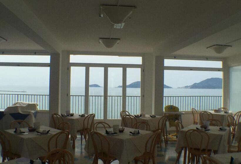 هتل Venere Azzurra