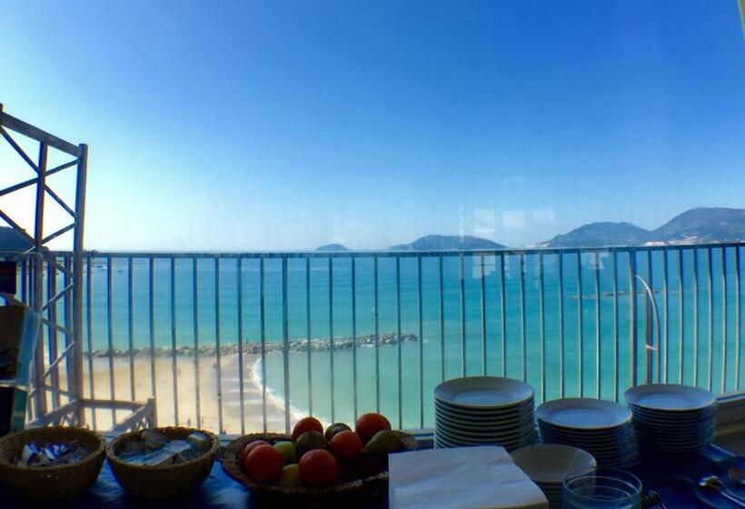 هتل Venere Azzurra