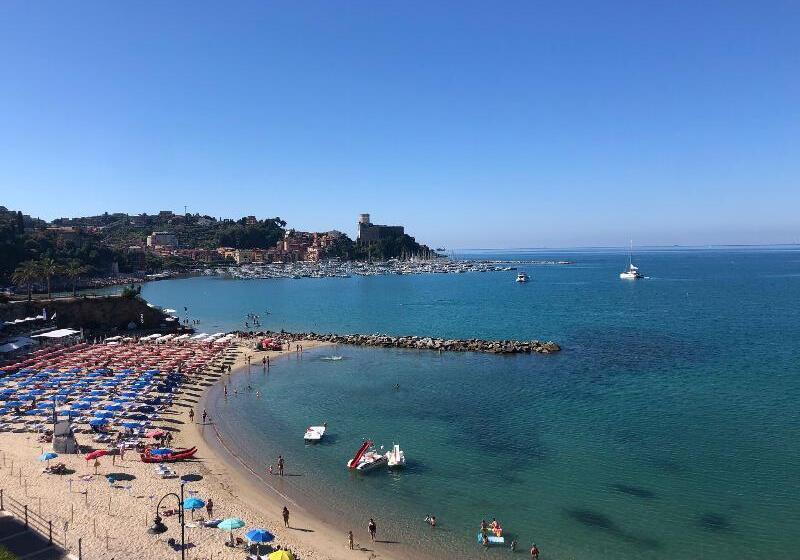 هتل Venere Azzurra