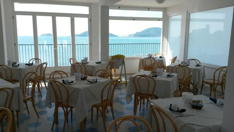 هتل Venere Azzurra