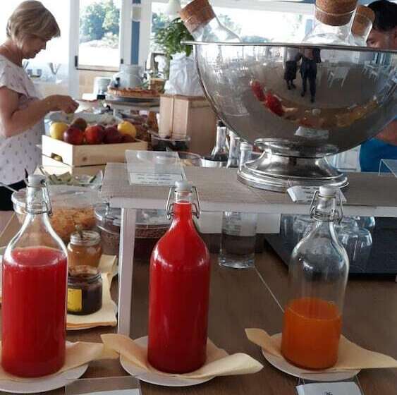 Отель Venus Sea Garden