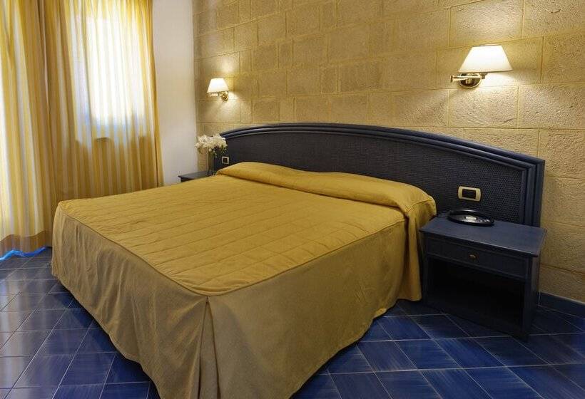 Отель Venus Sea Garden