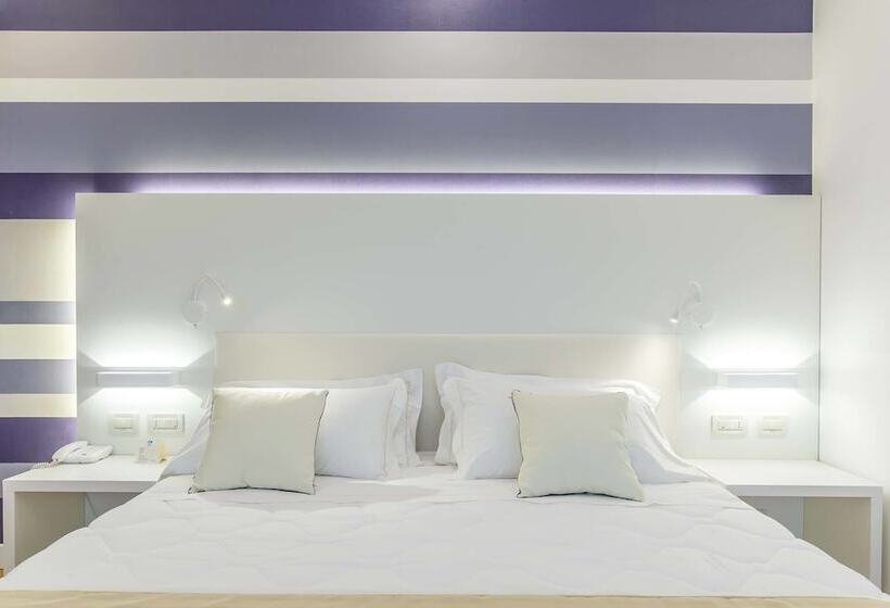 בית מלון כפרי Versilia Palace