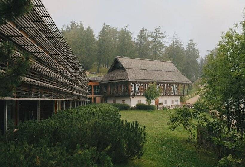 בית מלון כפרי Vigilius Mountain Resort