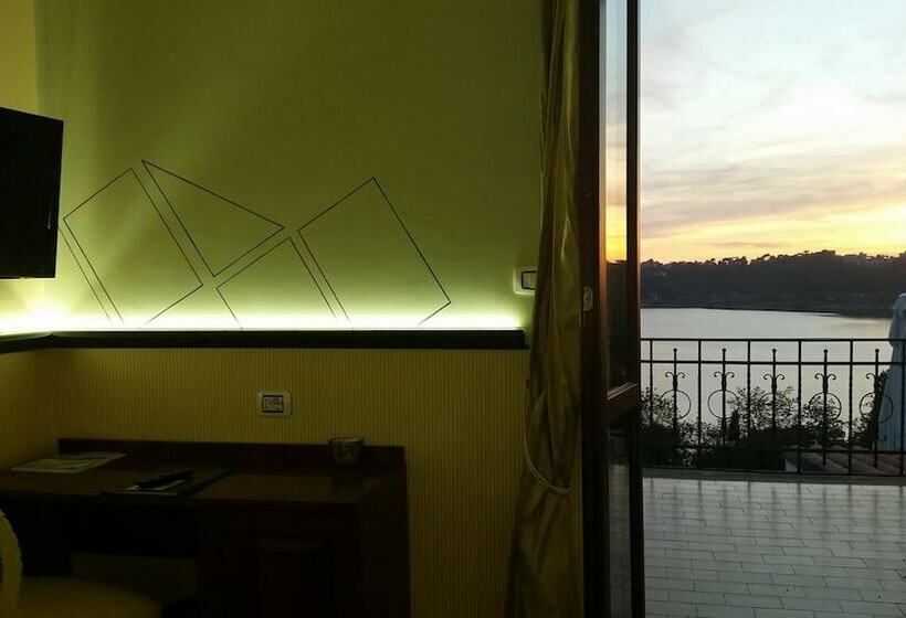 בית מלון כפרי Villa Degli Angeli