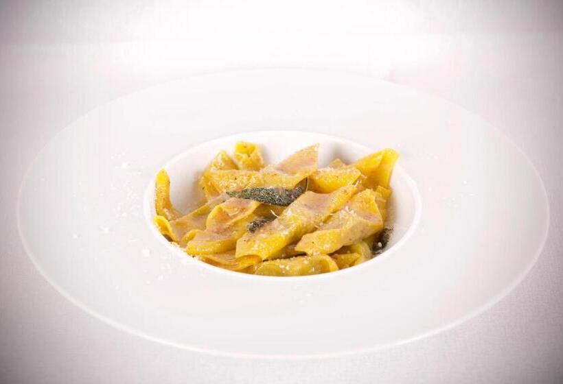 فندق Villa Fenaroli Palace