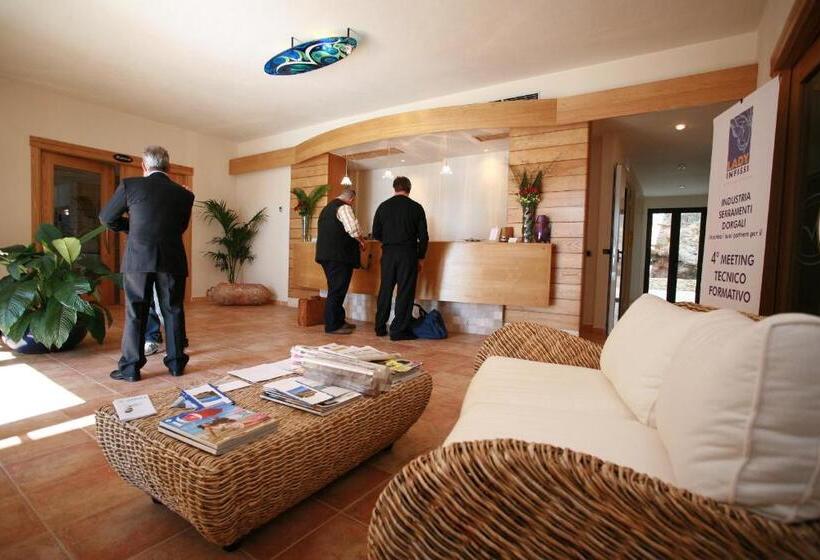 فندق Villa Gustui Maris