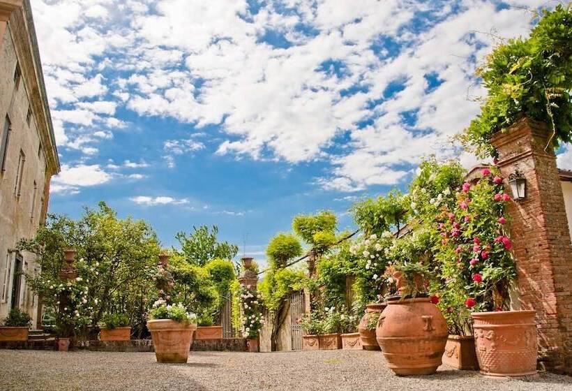 فندق Villa Michaela